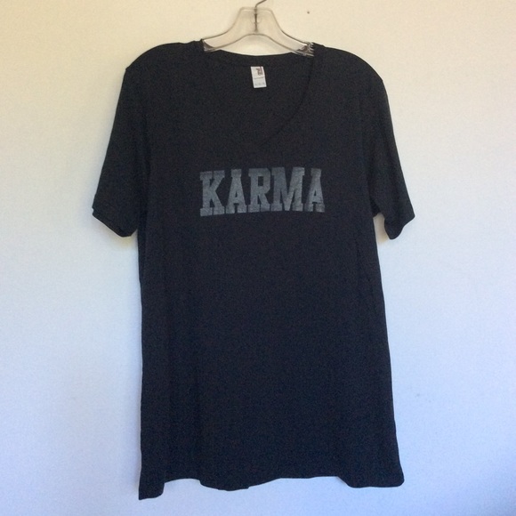 KARMA white v neck - Picture 5 of 5